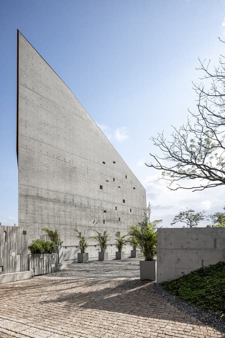 Behet Bondzio Lin Architekten